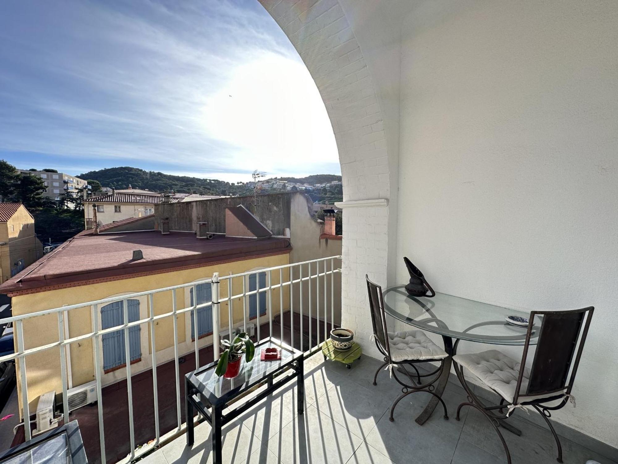 Grand T3 Bis Chaleureux Avec Terrasse, Ascenseur Et Parking Gratuit, A Deux Pas De La Place Castellane - Fr-1-309-151 Port Vendres Dış mekan fotoğraf